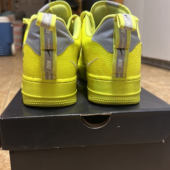 Nike Air force neon size 13 clean with little marks - Picture 2 of 4